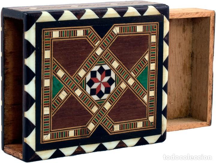Cajas y cajitas met&aacute;licas: CAJA ANTIGUA. MARQUETERIA - Foto 5