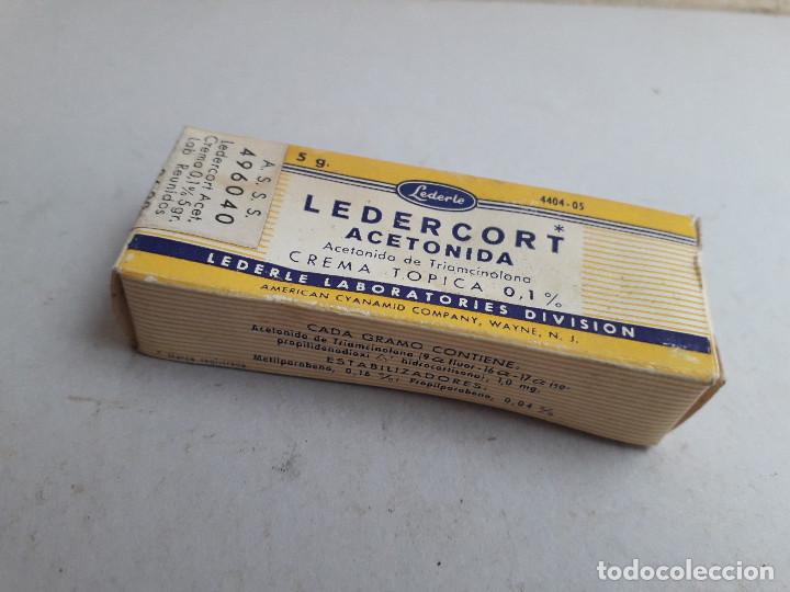 Cajas y cajitas met&aacute;licas: caja de farmacia/ medicamento de a&ntilde;os 50/60 aprox: ledercort crema,  lab reunidos