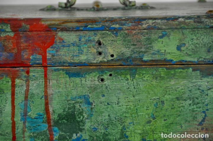 Cajas y cajitas met&aacute;licas: Caja de madera pintada de verde - Foto 3