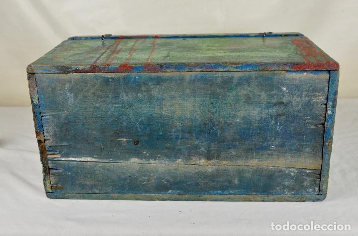 Cajas y cajitas met&aacute;licas: Caja de madera pintada de verde - Foto 18
