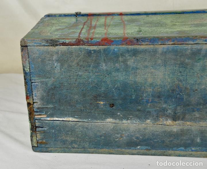 Cajas y cajitas met&aacute;licas: Caja de madera pintada de verde - Foto 19