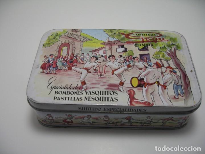 Cajas y cajitas met&aacute;licas: CAJA DE BOMBONES DE LA CONFITER&Iacute;A GOYA EN VITORIA