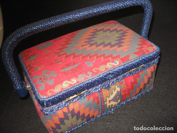 Cajas y cajitas met&aacute;licas: CAJA FORRADA EN TELA CON ASA - Foto 2