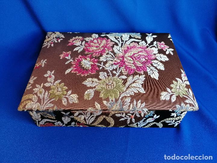 Cajas y cajitas met&aacute;licas: CAJA CON TELA FALLERA - Foto 2