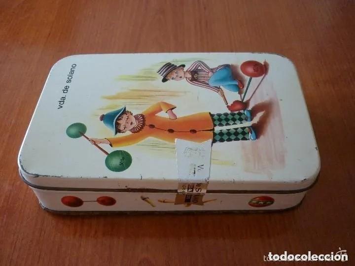 Bo&icirc;tes et petites bo&icirc;tes m&eacute;talliques: Caja de caramelos Vda. de Solano . Nata -Moka . Payasos, 18 x 11 cm.