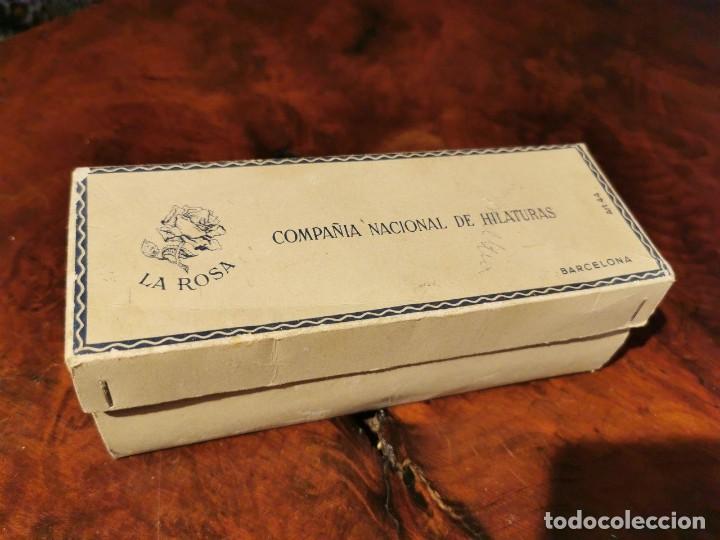 Casse e cassette metalliche: Caja de carton hilaturas Romero Cometa La Rosa numero 5 blanco a&ntilde;os 50 vacia