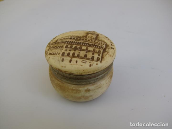 Cajas y cajitas met&aacute;licas: 3- Cajita joyero Palazzo Vecchio . Florencia Italia