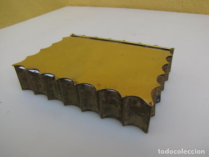 Cajas y cajitas met&aacute;licas: 5- Caja joyero lat&oacute;n art dec&oacute; Aleman. Stuber Hamburg Handabeit. 1920