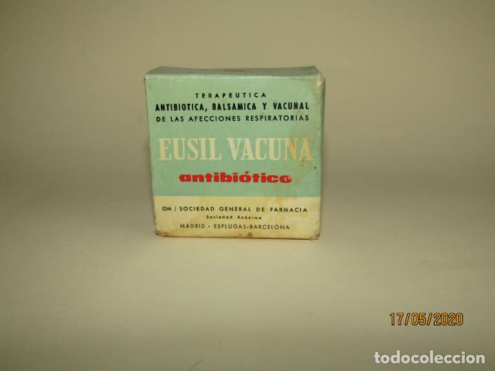 Boxes and metal boxes: Antigua Caja de Farmacia Medicina de EUSIL VACUNA ANTIBI&Oacute;TICO de Lab. Scdad General de Farmacia