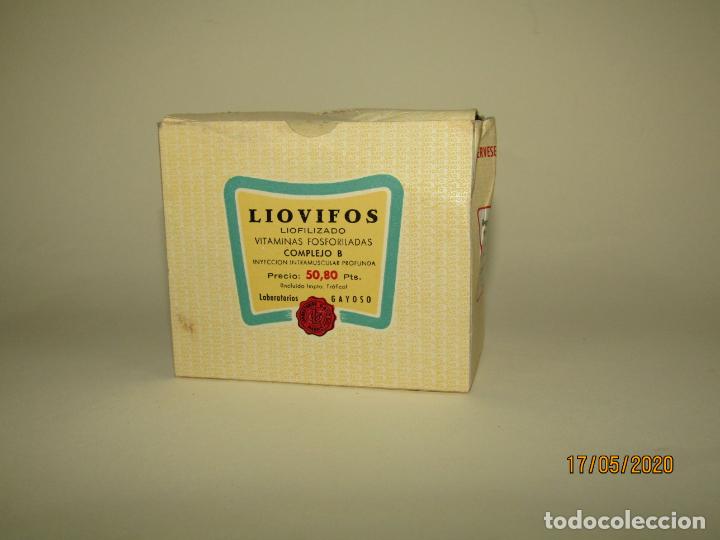 Cajas y cajitas met&aacute;licas: Antigua Caja de Farmacia Medicina con 3 Viales de LIOVIFOS de Lab. GAYOSO