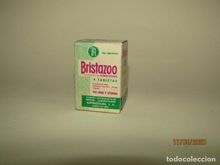Cajas y cajitas met&aacute;licas: Antigua Caja de Farmacia Medicina con Frasco de 4 Tabletas de BRISTAZOO de Lab. BRISTOL