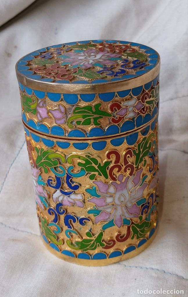 Cajas y cajitas met&aacute;licas: Caja oriental de esmalte cloissone