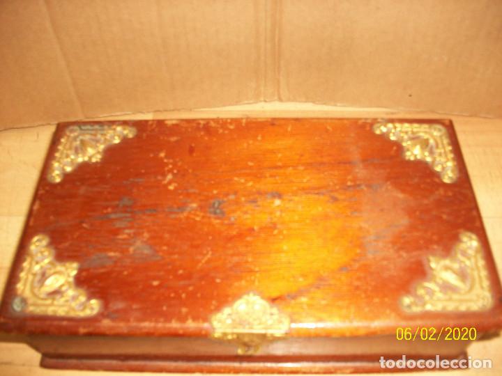 Cajas y cajitas met&aacute;licas: ANTIGUA CAJA DE MADERA - Foto 2