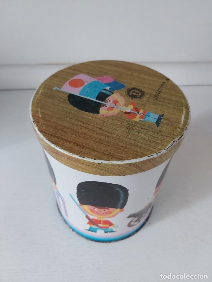 Cajas y cajitas met&aacute;licas: LATA DE COCINA DULCINEA. SOLDADITO. - Foto 2