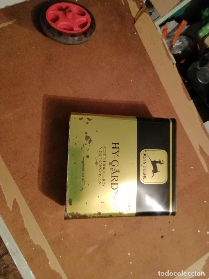 Cajas y cajitas met&aacute;licas: Lata aceite John deere - Foto 1