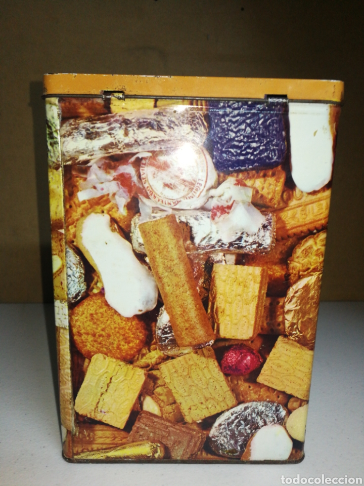 Cajas y cajitas met&aacute;licas: LATA COLA-CAO A&Ntilde;OS 60-70.BUEN ESTADO, A&Uacute;N CON PRECINTO.