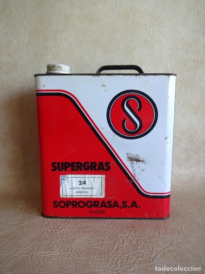 Boxes and metal boxes: antigua lata de aceite supergras soprograsa s.a. madrid 5 litros
