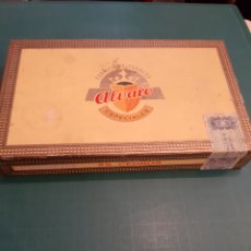 Cajas y cajitas metálicas: ALVARO CAJA VINTAGE VACIA CEDROS ESPECIALES ESPAÑA. Lote 213085906