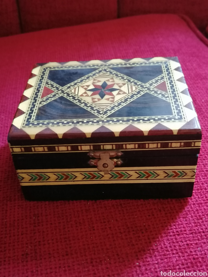 Cajas y cajitas met&aacute;licas: Joyero madera