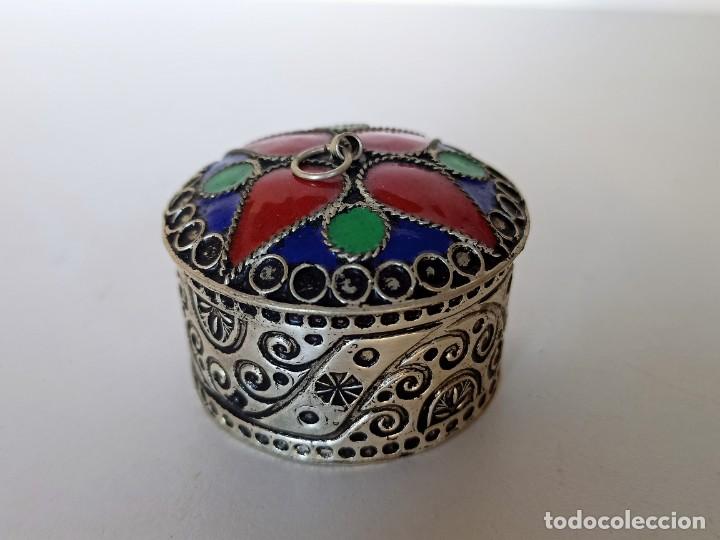 Cajas y cajitas met&aacute;licas: Cajita o pastillero en metal y esmalte