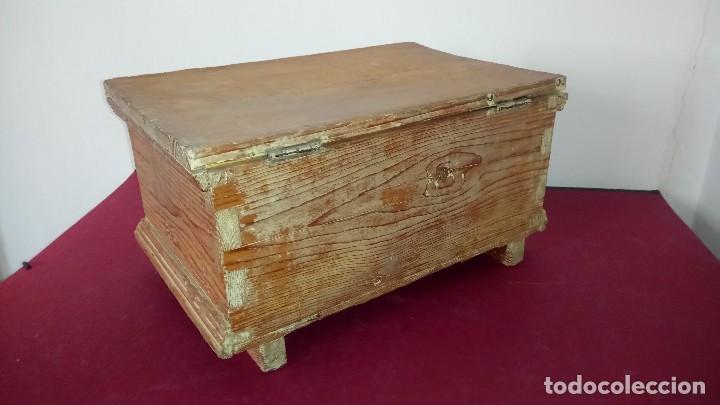 Cajas y cajitas met&aacute;licas: Antigua CAJA de MADERA. - Foto 6