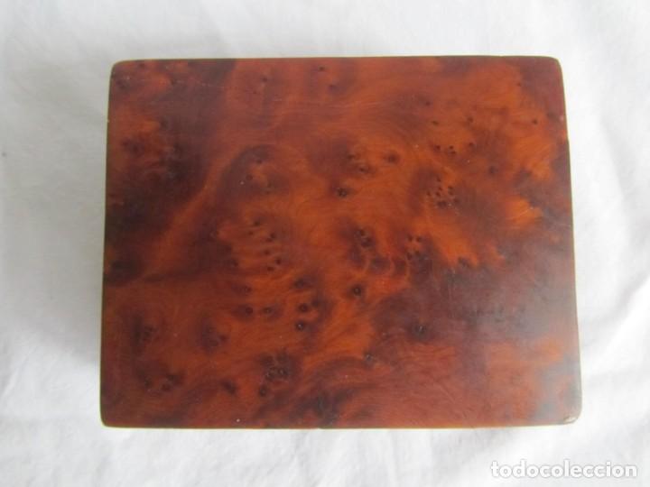 Cajas y cajitas met&aacute;licas: Caja joyero de madera de raiz - Foto 2