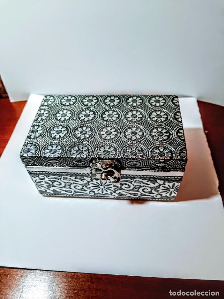 Cajas y cajitas met&aacute;licas: caja de plata vintage - Foto 1