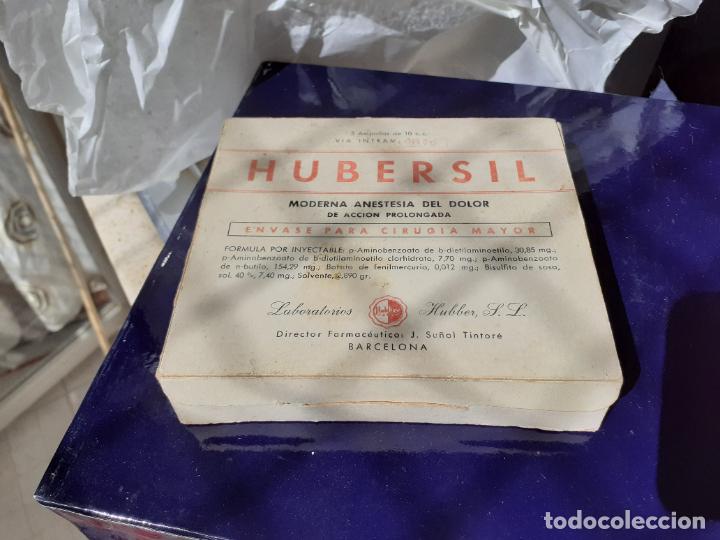 Bo&icirc;tes et petites bo&icirc;tes m&eacute;talliques: CAJA DE FARMACIA HUBERSIL ANESTESIA LAB. HUBER // CON CONTENIDO