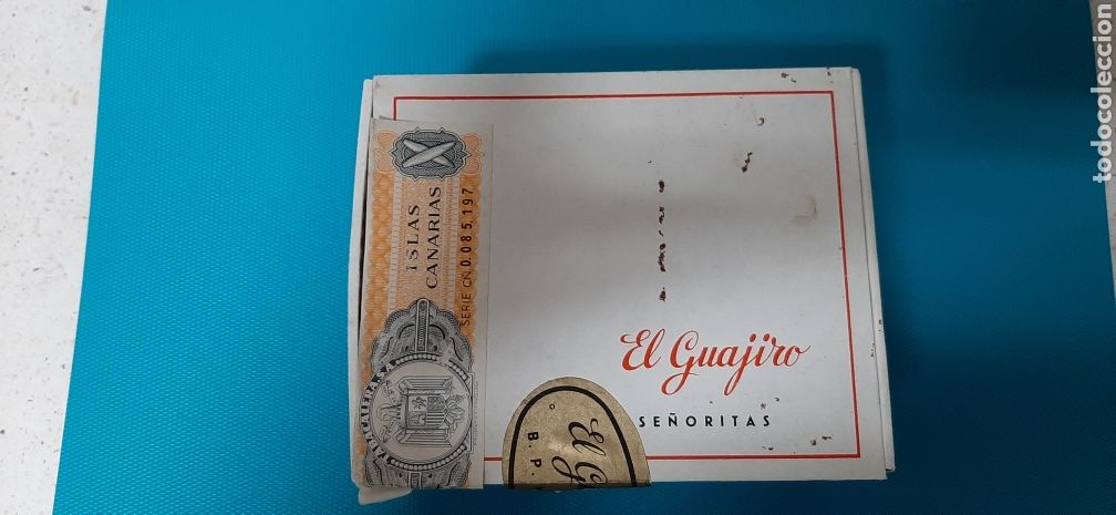 Cajas y cajitas met&aacute;licas: Dos cajas antiguas tabaco. - Foto 3
