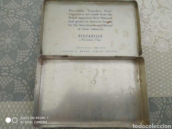 Cajas y cajitas met&aacute;licas: Lata tabaco Piccadilly - Foto 2