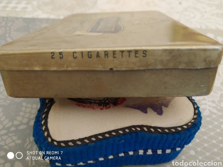 Cajas y cajitas met&aacute;licas: Lata tabaco Piccadilly - Foto 3
