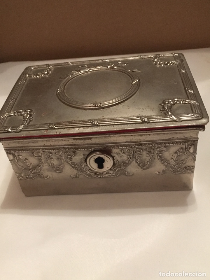 Cajas y cajitas met&aacute;licas: CAJA JOYERO METAL MODERNISTA