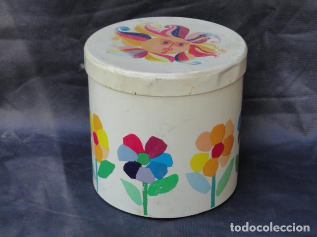 Cajas y cajitas met&aacute;licas: BOTE CAJA METAL COLA-CAO.