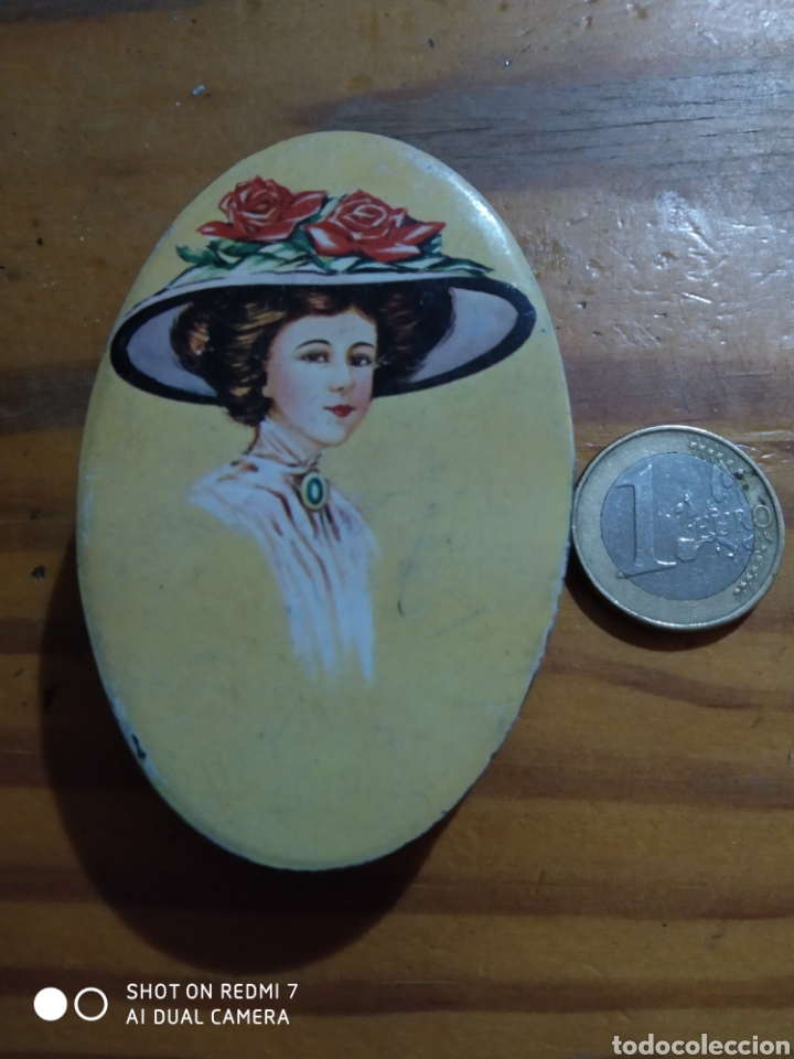 Cajas y cajitas met&aacute;licas: Pastillero lata vintage