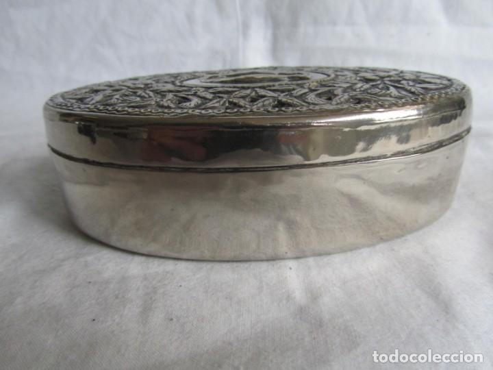 Cajas y cajitas met&aacute;licas: Caja de alpaca s&iacute;mbolo Piscis - Foto 6