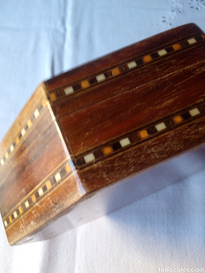 Cajas y cajitas met&aacute;licas: Joyero de madera con incrustaciones de n&aacute;car - Foto 3