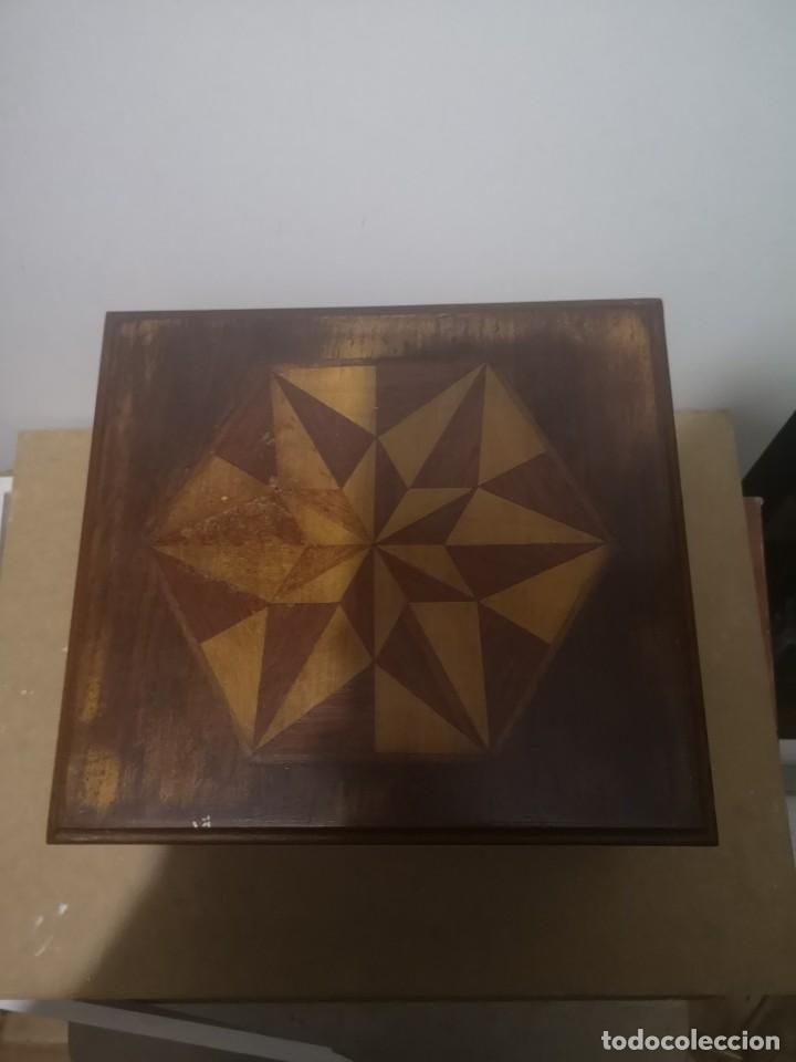 Cajas y cajitas met&aacute;licas: Caja joyero de madera