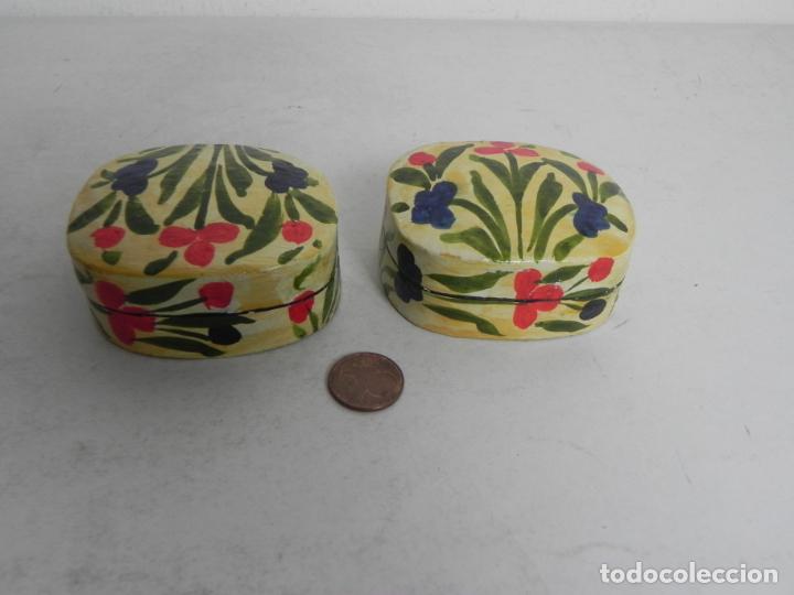 Casse e cassette metalliche: 2 CAJITAS DE MADERA PINTADAS A MANO(VER FOTOS)