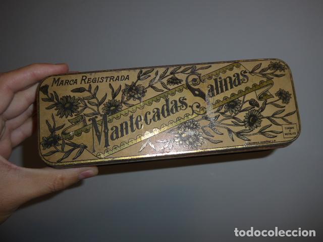 Cajas y cajitas met&aacute;licas: Antigua caja de hojalata de mantecadas salinas, principios siglo XX, original. Tudela.