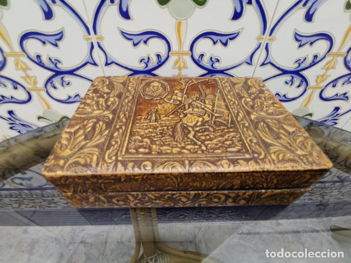 Cajas y cajitas met&aacute;licas: Caja joyero cervantina - Foto 1