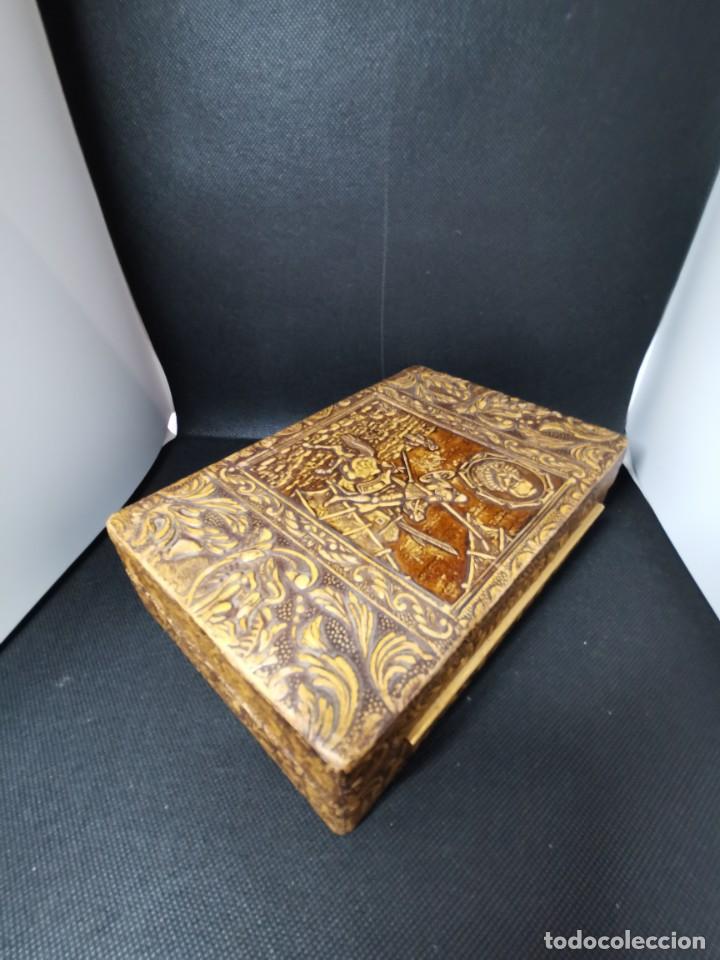 Cajas y cajitas met&aacute;licas: Caja joyero cervantina - Foto 2
