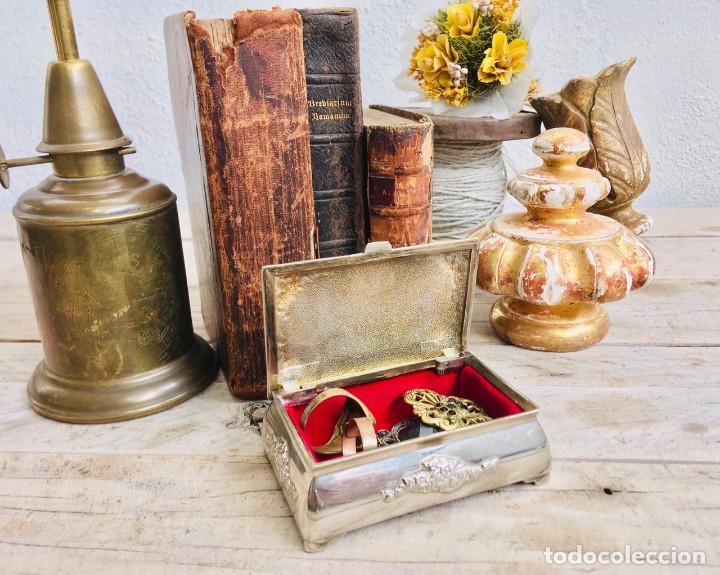 Cajas y cajitas met&aacute;licas: JOYERO PLATEADO CON TAPA CAJA PARA JOYAS DE ALPACA PLATEADA O BA&Ntilde;O DE PLATA