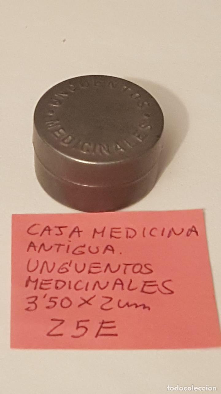 caja botiquín antigua, con cajita de medicinas - Compra venta en  todocoleccion