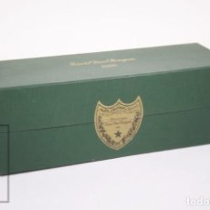 Cajas y cajitas metálicas: CAJA VACÍA DE CHAMPAGNE CUVÉE DOM PÉRIGNON, 1985 - MEDIDAS 31,5 X 11 X 11 CM