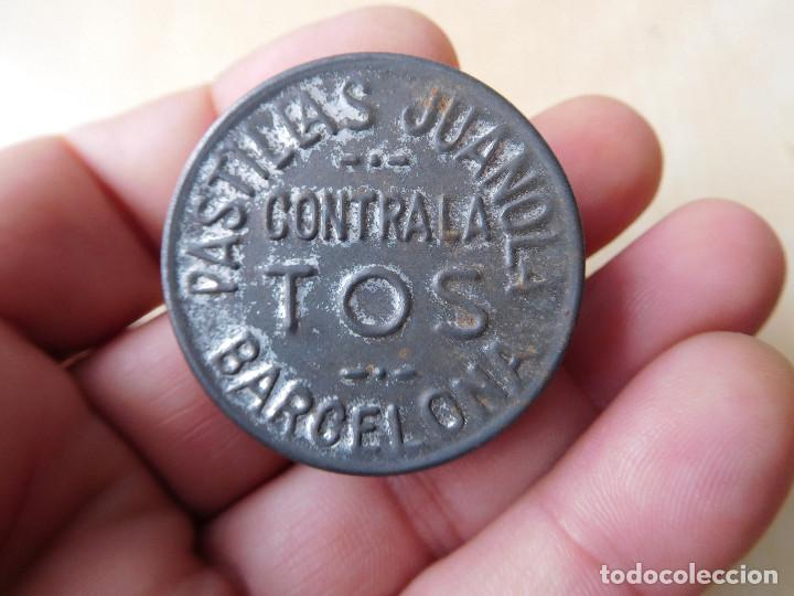Cajas y cajitas met&aacute;licas: Caja de lata antigua pastillas Juanola