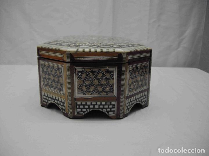 Cajas y cajitas met&aacute;licas: CAJA NACAR OCTOGONAL - Foto 5