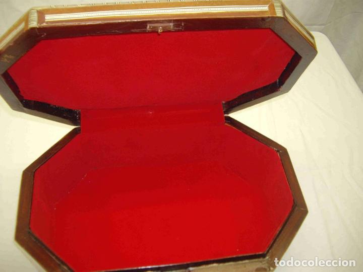 Cajas y cajitas met&aacute;licas: CAJA NACAR OCTOGONAL - Foto 7