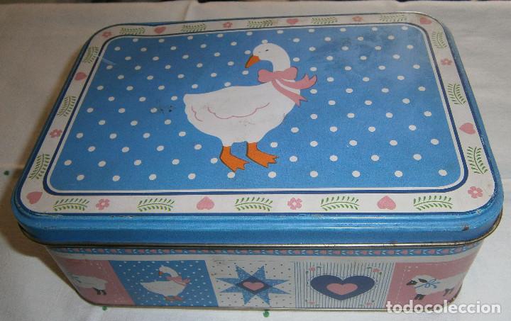 Bo&icirc;tes et petites bo&icirc;tes m&eacute;talliques: caja metalica dibujos estrellas y animales