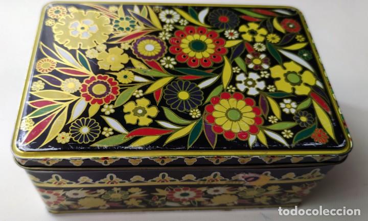 Cajas y cajitas met&aacute;licas: CAJA DE HOJALATA, LATA, COLACAO COLA CAO MARGARITAS