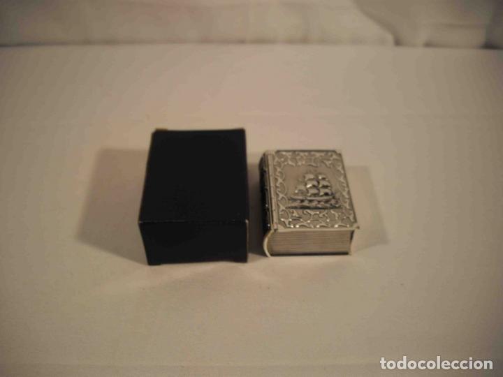 Blechdosen und Kisten: CAJA LIBRO METAL